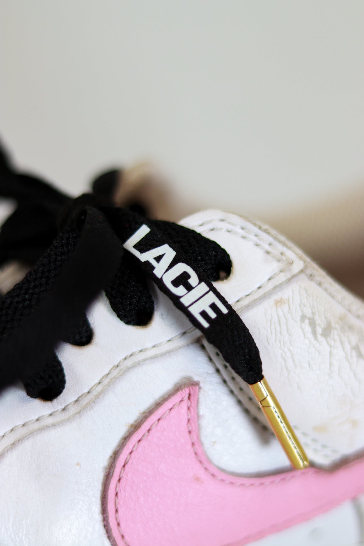 Detail of LACIE Accent Tips Lace